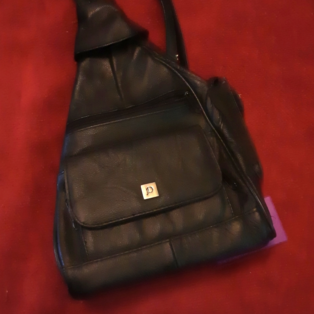 JD leather shoulder or backpack